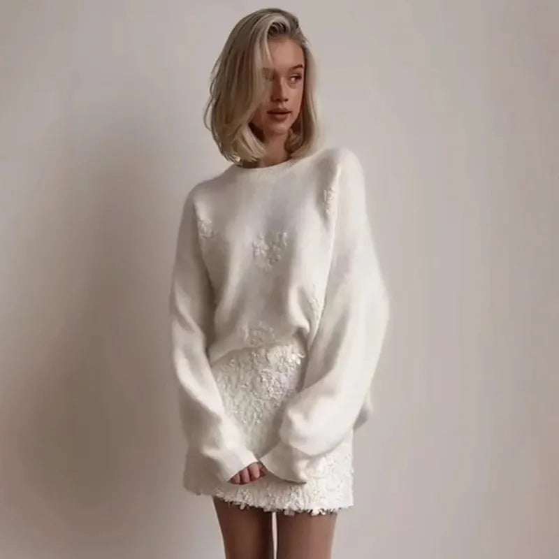 Woman's Solid Color Casual Pullover Jacquard Sweater Fashionable And Elegant Round Neck Knitted Pullover Elegant Commuter Top