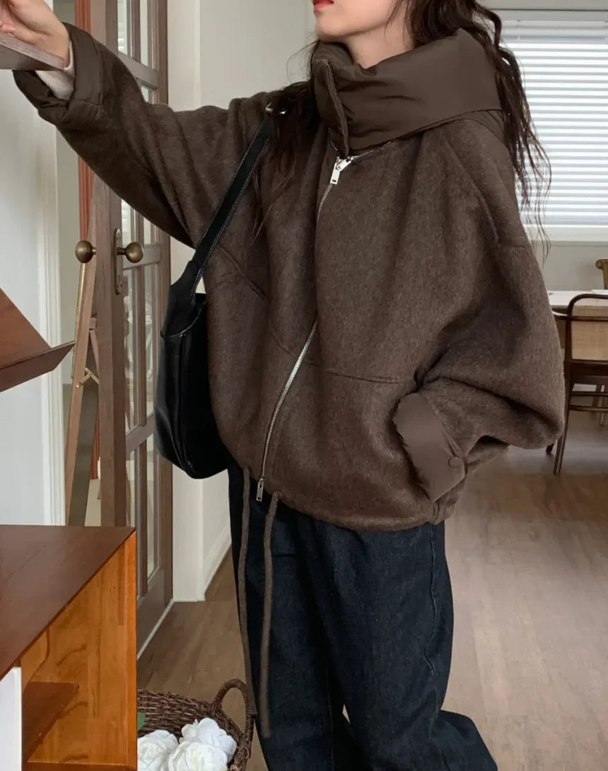 Chic Autumn and Winter Niche Design Spliced Hooded Detachable Lace-up Warm Short Woolen Coat for Girls Loose Fit Women Jacket