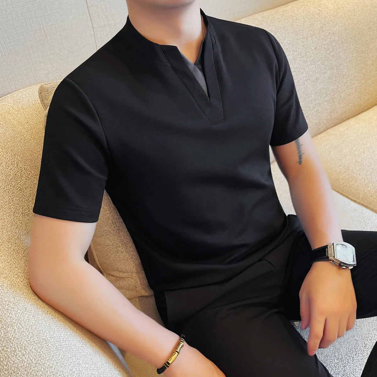 Stylish slim-fit V-neck shirt.